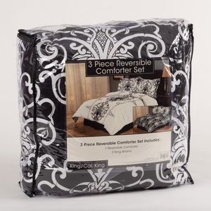 3-Piece Black & White Reversible Comforter, shams